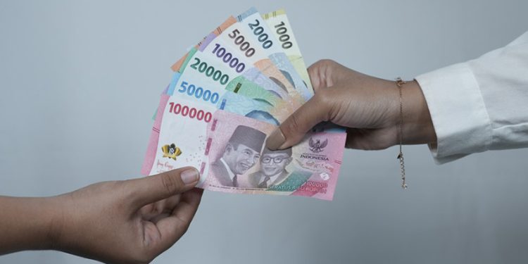 Tabungan Warga RI Diprediksi Melambat: Tingginya Kemauan Namun Terbatas Kemampuan