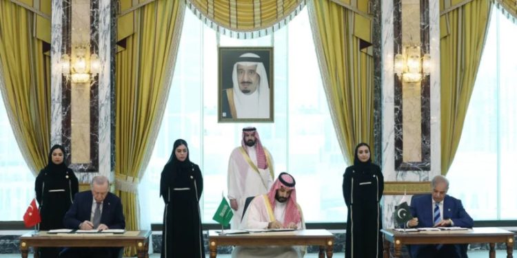 Pakta Pertahanan Baru Turki dengan Arab Saudi dan Pakistan Sesuai Komitmen NATO