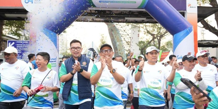 Masyarakat Diajak Terapkan Hidup Sehat lewat Fun Walk 3K di Jakarta