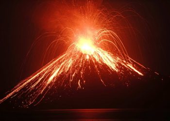 5 Bandara di Indonesia Tutup Karena Erupsi Anak Krakatau