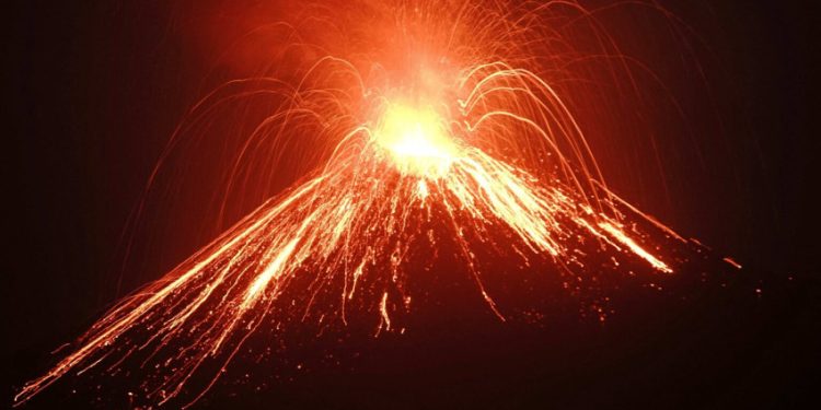 5 Bandara di Indonesia Tutup Karena Erupsi Anak Krakatau