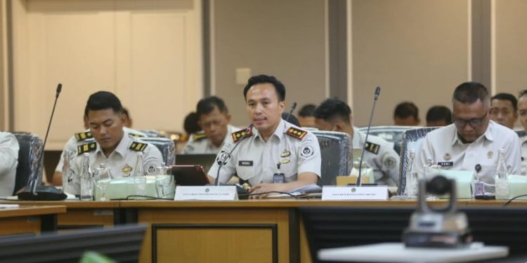 Anda Tidak Hanya Membohongi Pak Menteri