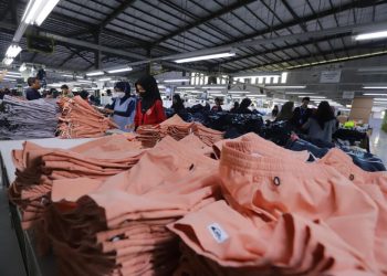 Kebijakan Ekonomi Pemerintah Ekonom UI Bahas Investasi dan Lapangan Kerja
