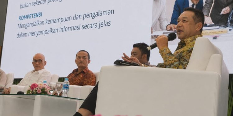 Perhatian dan Kepercayaan Publik Sangat Penting dalam Masyarakat