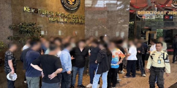Imigrasi Menangkap 55 WNA China Terkait Penyalahgunaan Izin Tinggal