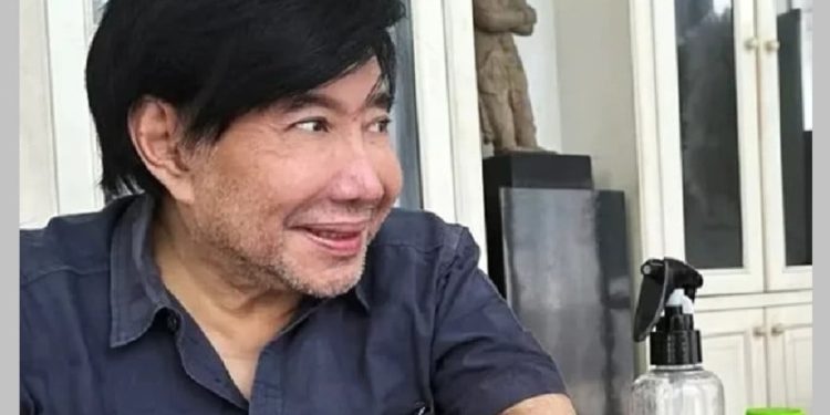 Jenazah Guruh Soekarnoputra Dimakamkan Bersebelahan dengan Makam Fatmawati di TPU Karet