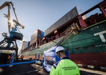 Rusia dan China Ciptakan Jalur Perdagangan Baru Melalui Laut Arktik Selain Hormuz dan Suez