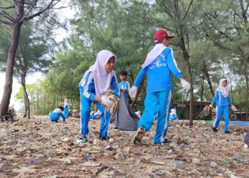 PIS Dorong Generasi Muda untuk Peduli Ekosistem Laut di Ocean LiteraSEA
