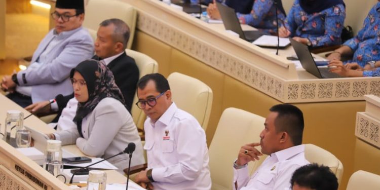 Rapat Komisi II DPR, Ombudsman Paparkan Temuan saat Sidak Rutan Pondok Bambu