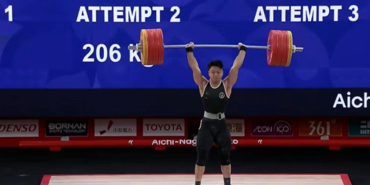 Rahmat Erwin Abdullah Raih Emas Asian Games 2026 dan Pecahkan Rekor Dunia