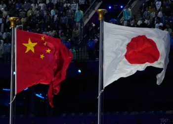 Perang Dagang Memanas, China Terapkan Tarif Antidumping Bahan Semikonduktor Jepang