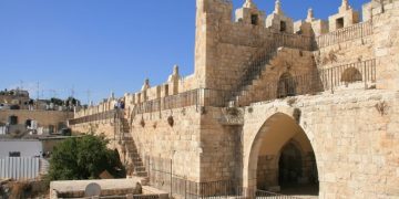 Polisi Israel Tembak Mati Warga Palestina Dekat Gerbang Damaskus dan Batasi Akses Masjid Al-Aqsa