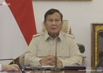 Prabowo Arahkan Mensesneg dan Menkeu Tingkatkan Armada Pemadam Karhutla