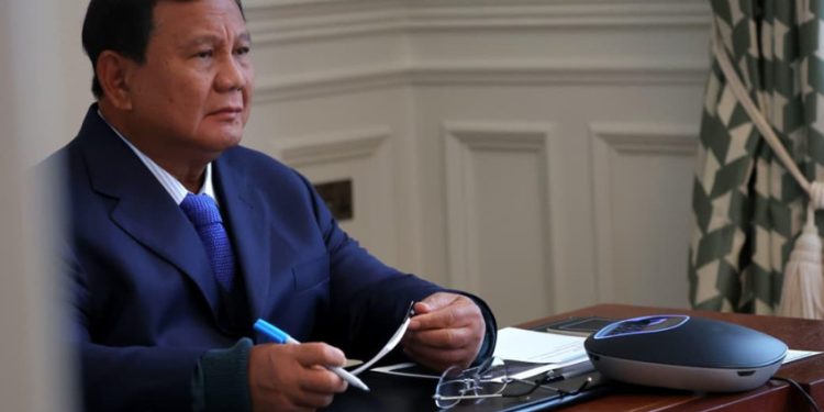 Prabowo Kunjungi Lokasi Erupsi Anak Krakatau, Serukan Masyarakat Tenang dan Waspada