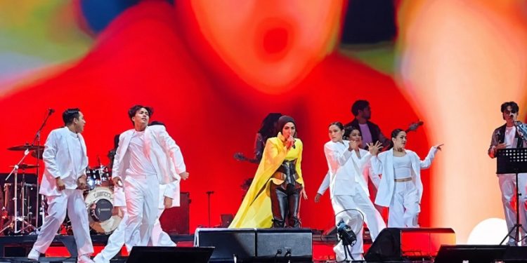 Syahrini Kembali, Tampil Energik di Pestapora 2026