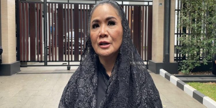 Vina Panduwinata Menyesal Tak Penuhi Permintaan Terakhir Guruh Soekarnoputra