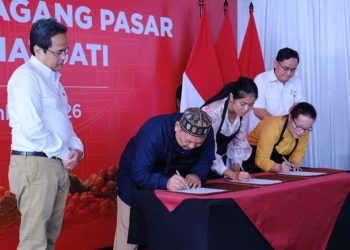 Akad Kredit Massal Pedagang Pasar Induk Kramat Jati Disaksikan Wagub DKI