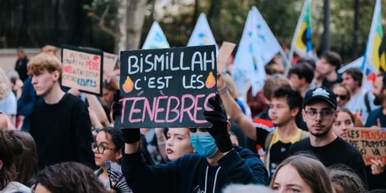 6 Strategi Prancis Antisipasi Kerusuhan Paris dengan Ribuan Polisi dan Dialog
