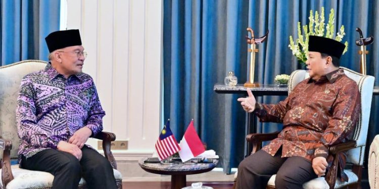Anwar Ibrahim Kontak Prabowo, Menlu Beberkan Solusi Atasi Kebakaran Hutan dan Lahan