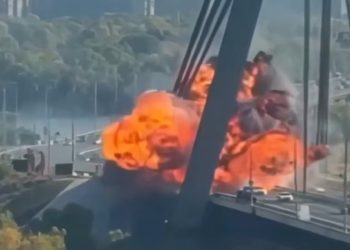 Dramatis Drone Rusia Serang Jembatan Kyiv, Meledak Jadi Bola Api Besar