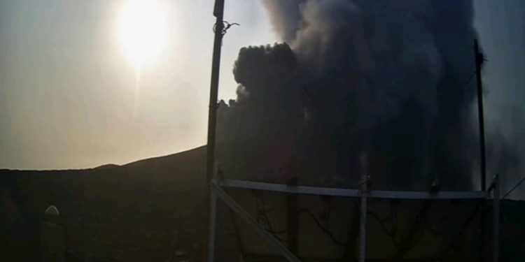 Gunung Anak Krakatau Naik Level III Siaga Warga Dilarang Dekat Radius 5 Km