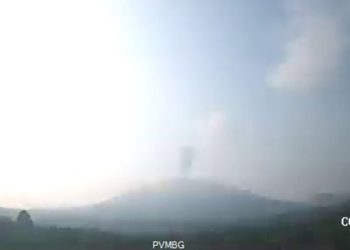 Gunung Ibu Erupsi Hari Ini, Kolom Abu Mencapai Tinggi 500 Meter