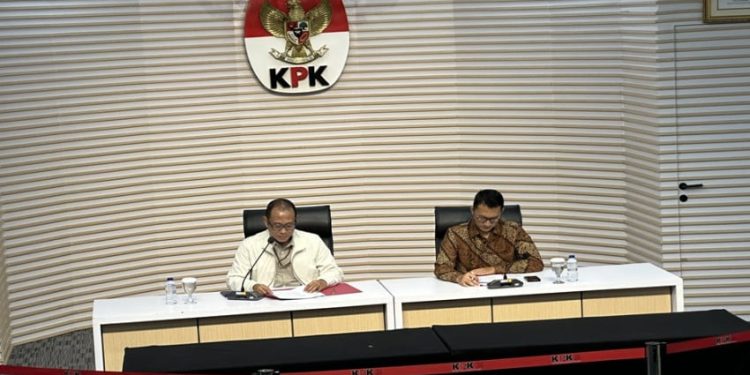Bupati Klaten dan Kepala BPK Jateng Ditahan di Rutan KPK Sebagai Tersangka