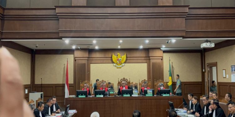 Bongkar Jejak Hubungan Kedekatan Febrie dengan Tiga Orang Terpercaya