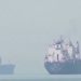 Kapal Supertanker Terbakar setelah Melanggar Pembatasan Iran di Selat Hormuz