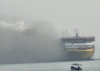 Kebakaran KMP Batumandi di Pelabuhan Merak, Ratusan Penumpang Dievakuasi