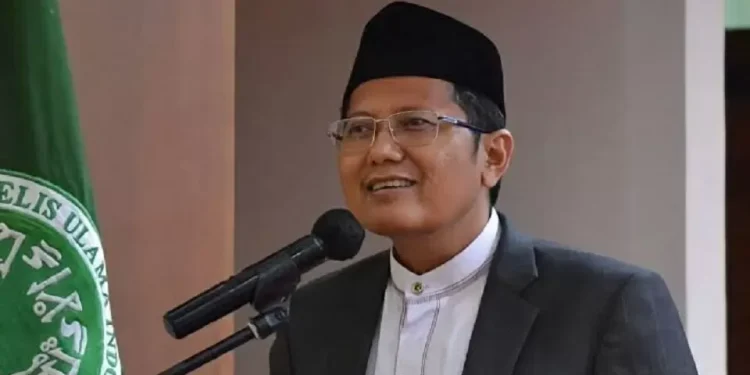 KH M Cholil Nafis Dinobatkan sebagai Tokoh Syariah Terbaik Tahun 2026