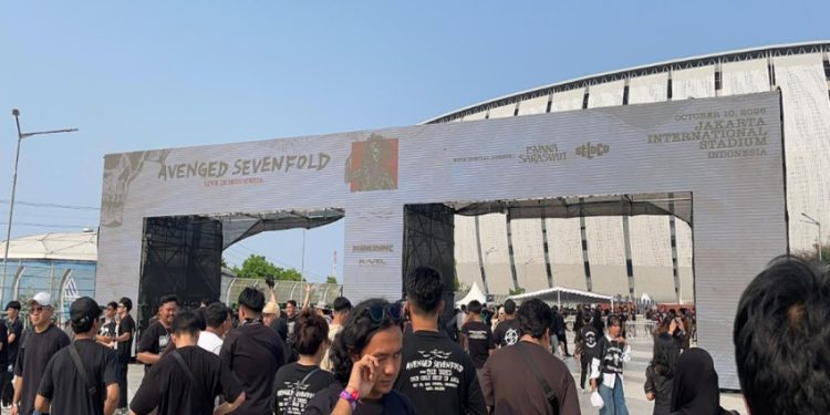 Lautan Penggemar Padati JIS Sambut Konser Avenged Sevenfold Malam Ini