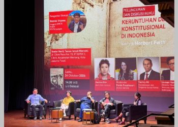 Peluncuran Buku Berkaitan Ancaman Demokrasi dan Kendali Konstitusi oleh Herbert Feith dan Bonnie Triyana