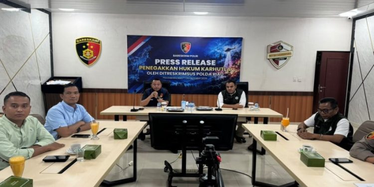 Polda Riau Tangani 61 Kasus Karhutla di 2026, 65 Tersangka Dikenakan Hukum