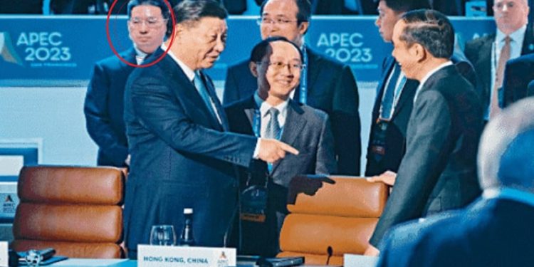 Pria Misterius Penempel Xi Jinping Ternyata Jenderal Rahasia China Terungkap