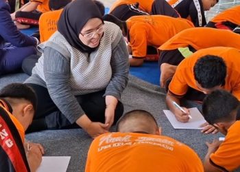 Pelatihan Menulis untuk Warga Binaan LPKA Tangerang oleh Puspadaya Perindo