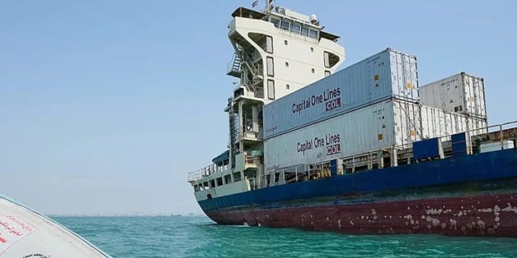 Iran Serang 6 Kapal Tanker dalam Sehari di Selat Hormuz yang Mencekam