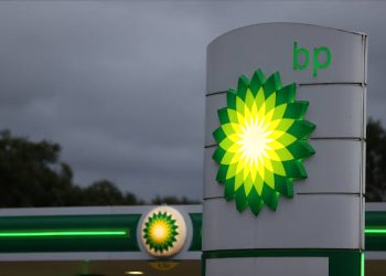 Serangan Rudal di Bandara Riyadh Batalnya Kehadiran Bos Migas di Kongres Energi Dunia