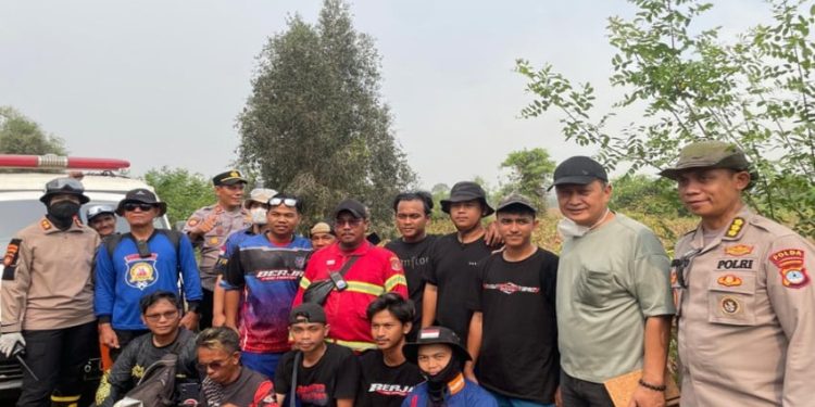 Tinjauan Karhutla Kalsel, Tim Korsahli Polri Apresiasi Sinergi Polri dan Masyarakat